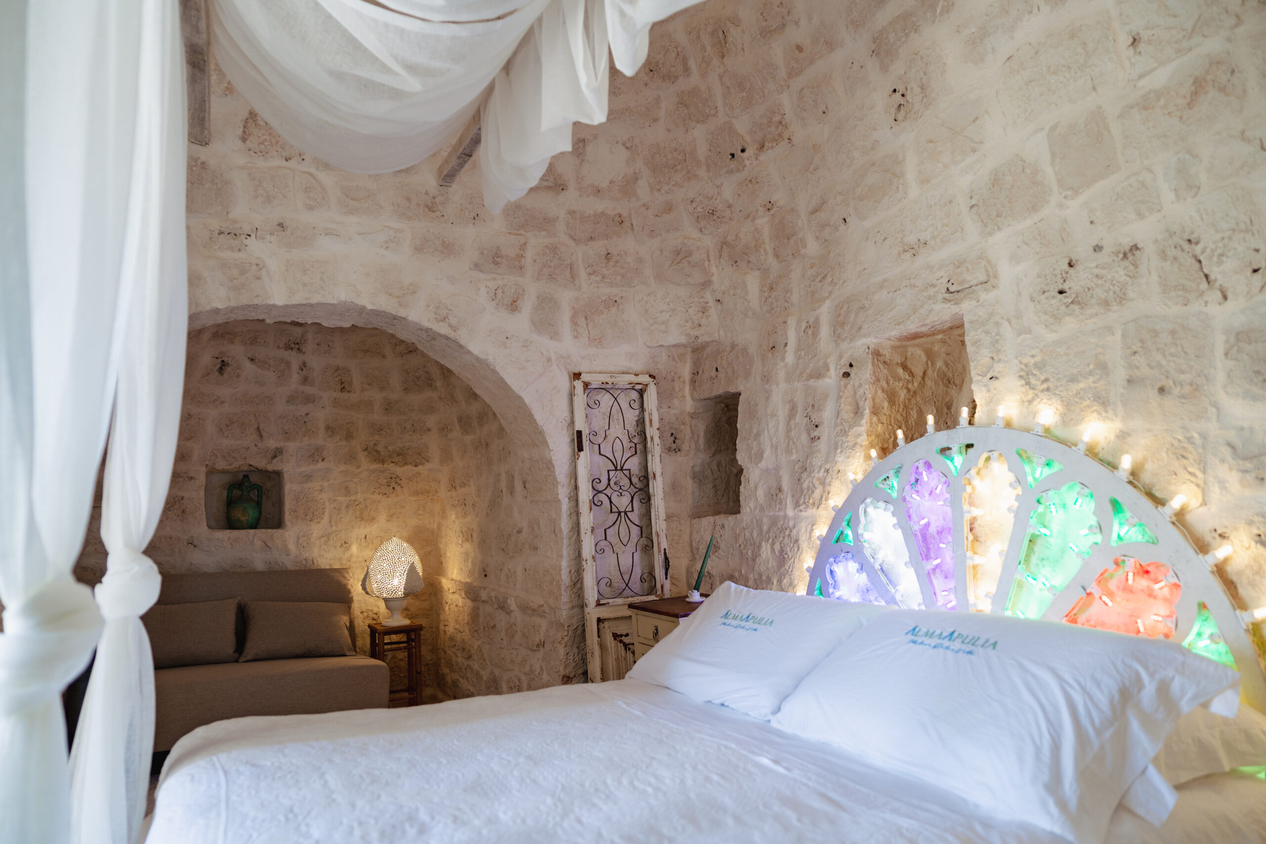 Camera matrimoniale trullo 2